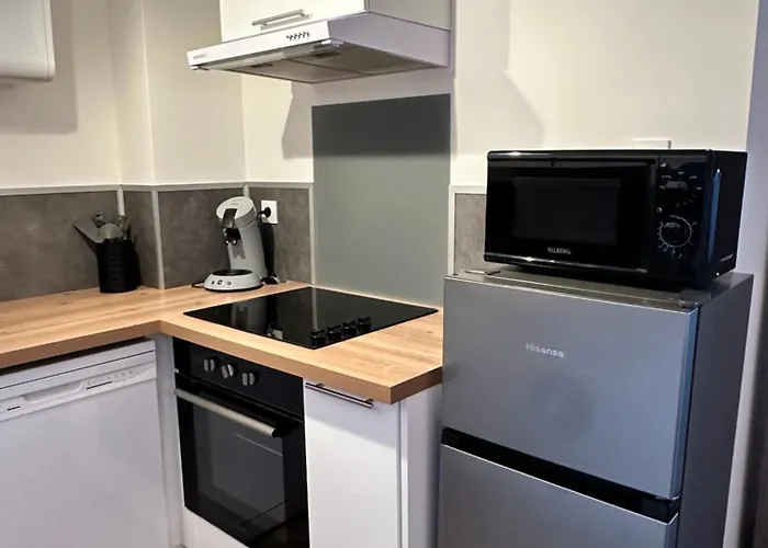 Chateauvert Apartment